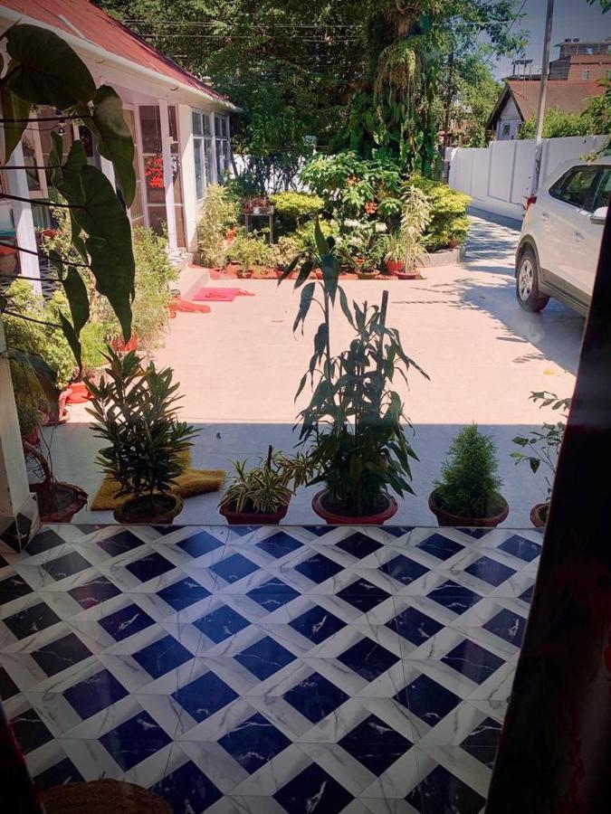The Bhowmick'S Bungalow Tezpur Extérieur photo